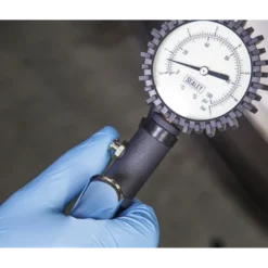 Sealey SA399 Tyre Inflator With Clip-On Connector -Home Tools And Supplies Store sa399 act deflator control dfc0832872 1